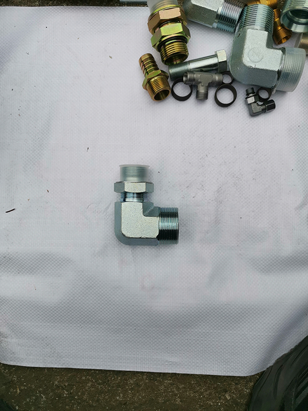 河南专业铜管卡套接头厂家